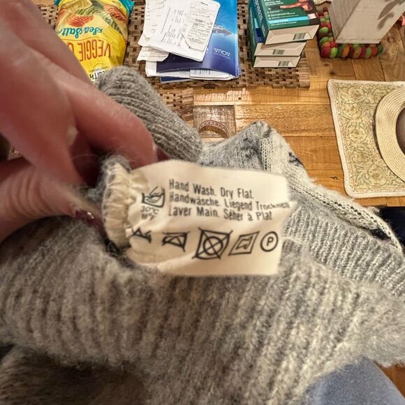 Samband of Iceland Vintage Wool Sweater Grey Black Snowflake Ribbed Trim Men Med - Picture 9 of 9